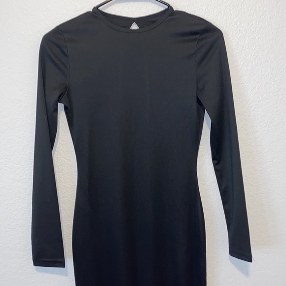 Dress - Picture 2 of 7